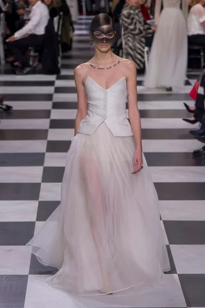 Look 62